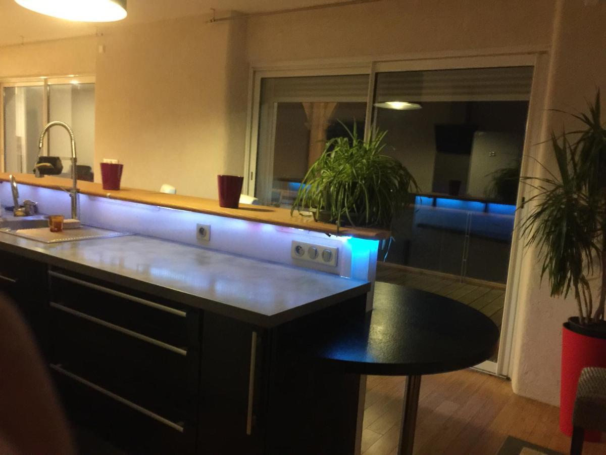 La Découverte, Jacuzzi, Sauna, et Terrasse avec vue sur lac à la campagne entre Toulouse et Auch Catonvielle Extérieur photo